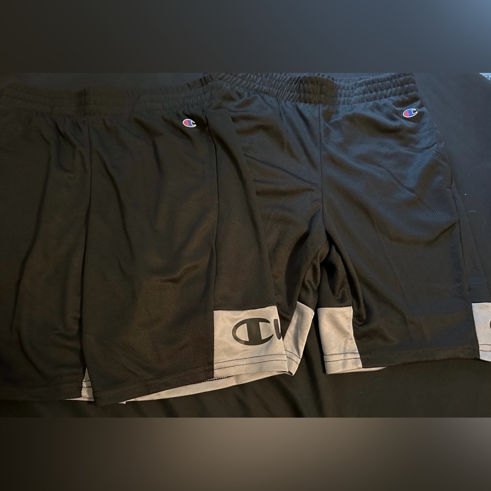 Boys NWOT Champion shorts size 10/12